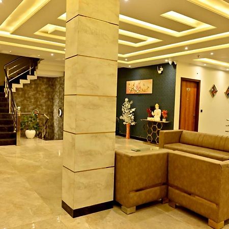 Hotel Elite - 5 Mins From Golden Temple Amritsar Ngoại thất bức ảnh