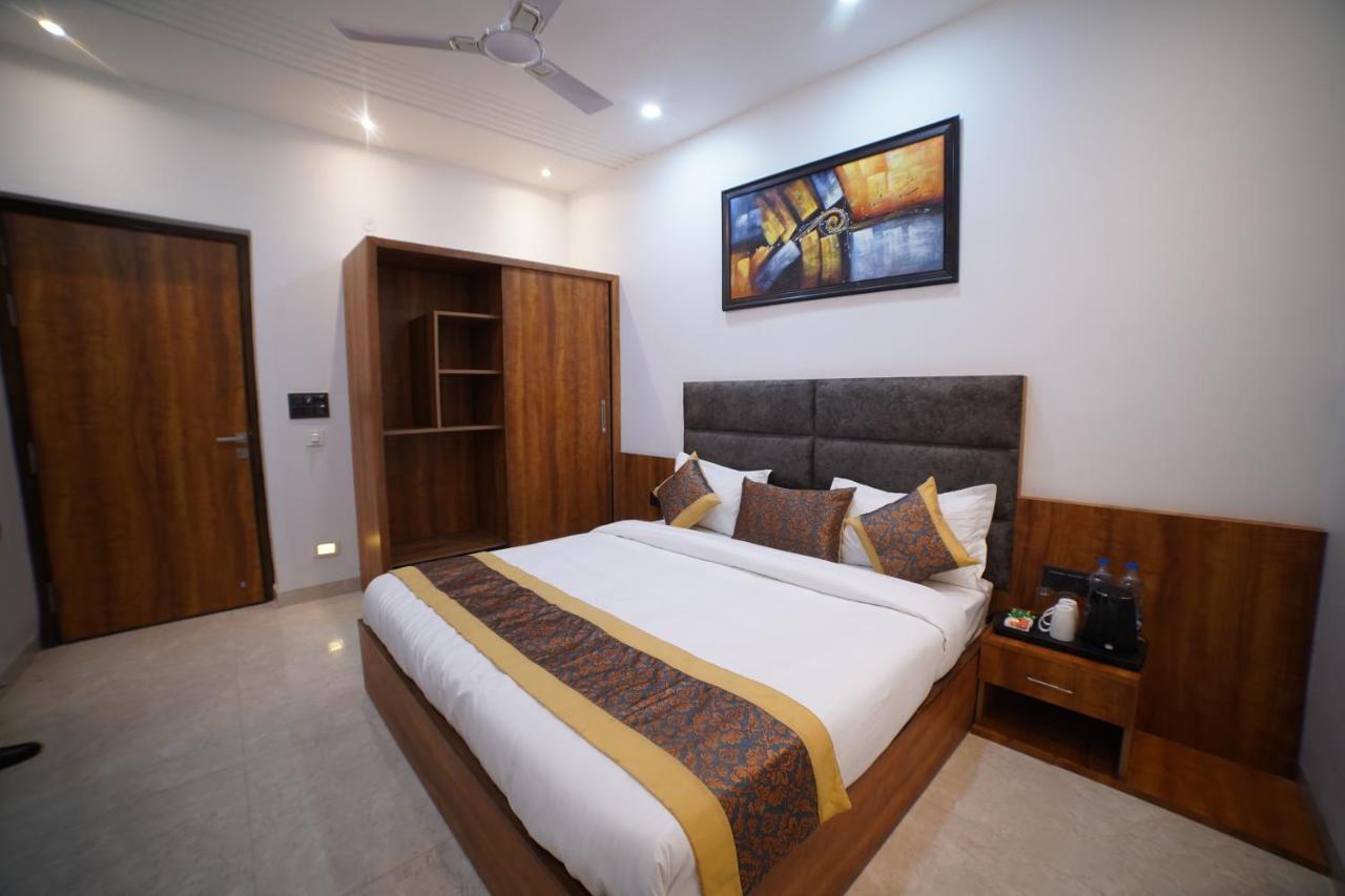 Hotel Elite - 5 Mins From Golden Temple Amritsar Ngoại thất bức ảnh