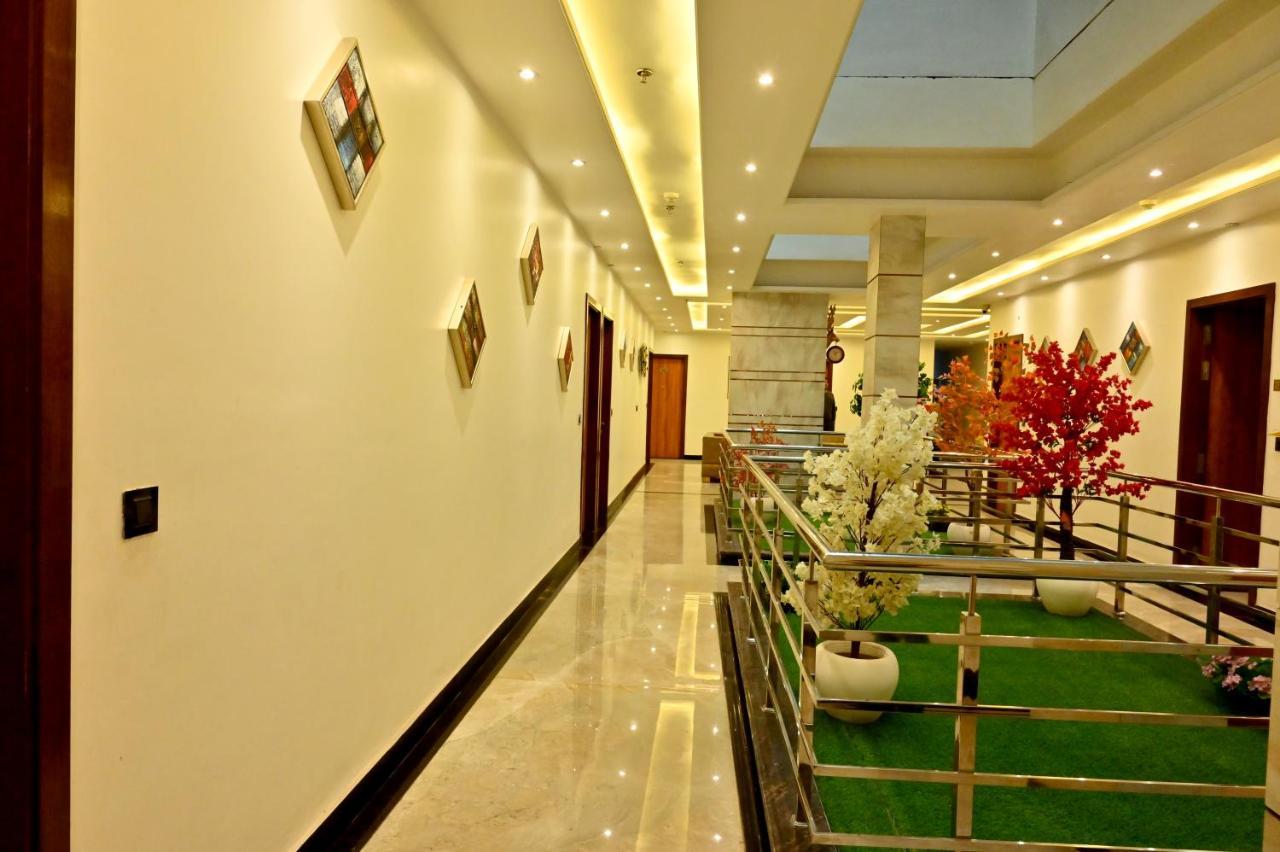 Hotel Elite - 5 Mins From Golden Temple Amritsar Ngoại thất bức ảnh